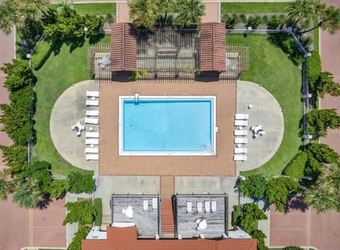 Serenade Of The Sea House in Saint George Island