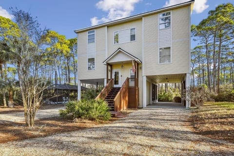 Silver Lining House in Saint George Island