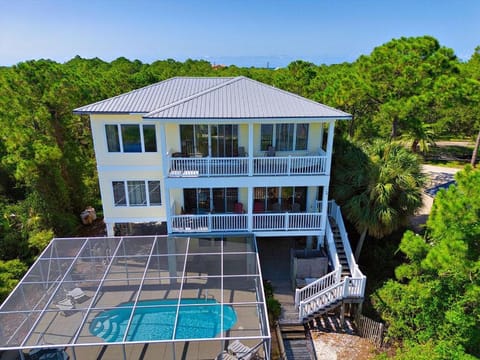 Banana Bay House in Saint George Island