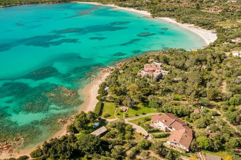 Villa il Mosaico di Nora Villa in Porto Istana