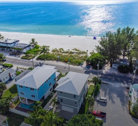 Heavenly Sunset House in Bradenton Beach