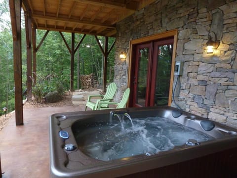 Patio, Natural landscape, Hot Tub