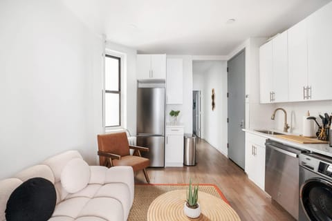 1290-10 New Renovated 2 Bedrooms in UES Apartamento in Roosevelt Island