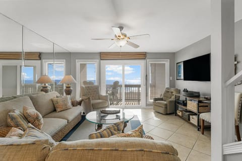 Living room, Seating area, Beach, Beach, Evening entertainment, Sea view, Sea view, Sunrise, Sunset