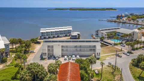 Cedar Haven waterfront condo House in Cedar Key