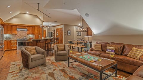 Crystal Peak Lodge #7504: Celestite Retreat House in Breckenridge