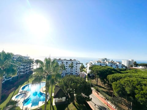 Property building, Pool view, Sea view