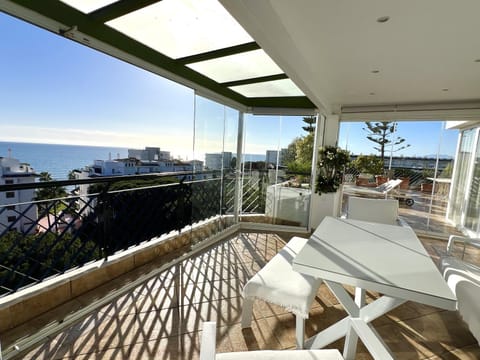 View (from property/room), Balcony/Terrace, Seating area, Sea view