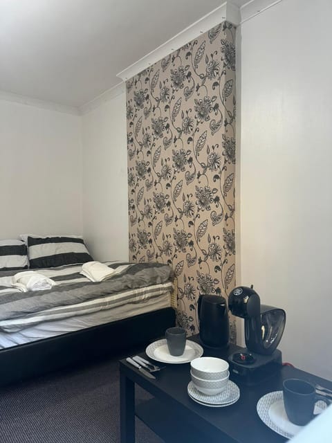 AZ property management Hostel in London Borough of Croydon