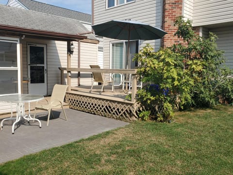 Patio, Balcony/Terrace