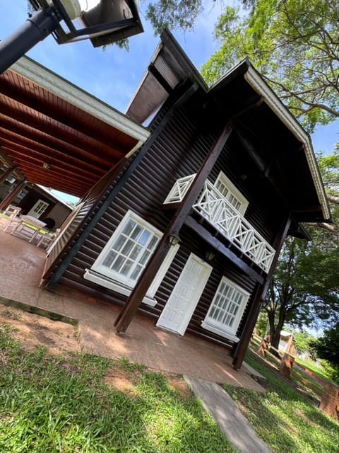 Hermosa casa en Country Rincon Ituzaingo House in Corrientes Province, Argentina