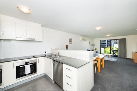 Century 44 Apartment in Canberra