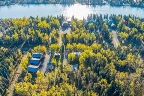 Walk to Kenai River Forested Fishermans Cabin! Apartment in Sterling