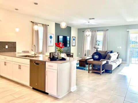 Pet Friendly Escape Pool Spa Minutes from Disney 185 House in Four Corners