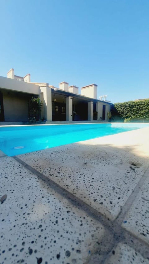 Casa grande en Rivadavia con Pileta House in San Juan Province, Argentina