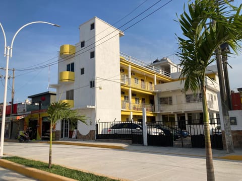 Habitación triple en hotel el almirante Hotel in Tecolutla