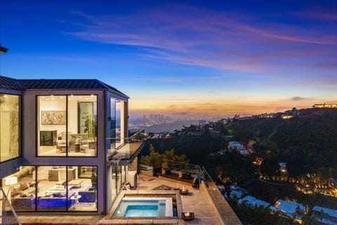 The Hollywood Observatory Villa a Masterpiece of Modern Luxury and Elegance House in Beverly Hills