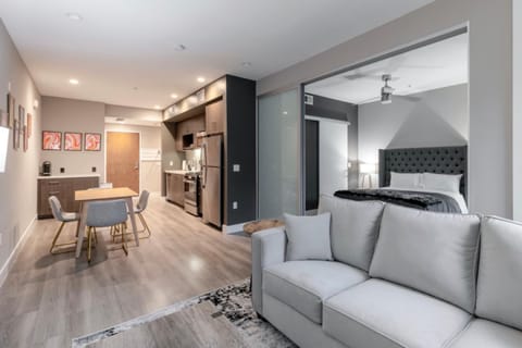 Sleek & Stylish Brand-New Luxury Condo in West Hollywood Apartment in West Hollywood