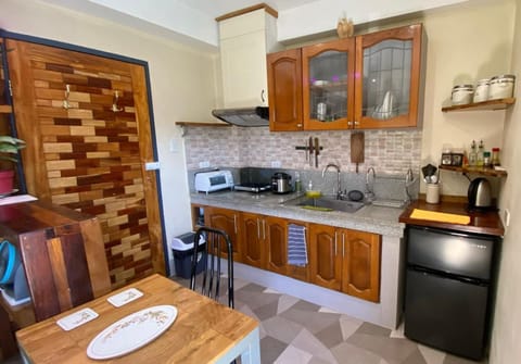 Kitchen or kitchenette, kitchen