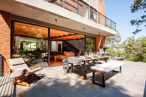 Balcony/Terrace, Dining area, Garden view