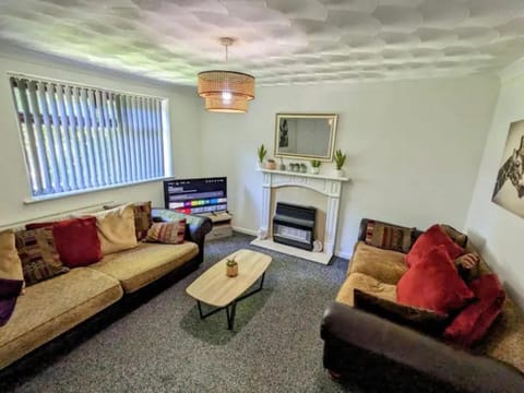 Communal lounge/ TV room, Living room