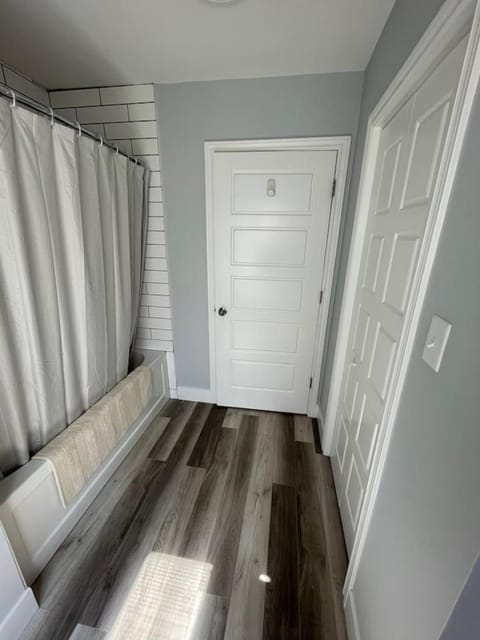 86A King Bed 2bd 3bt on Queen St. Downtown House in Charlottetown