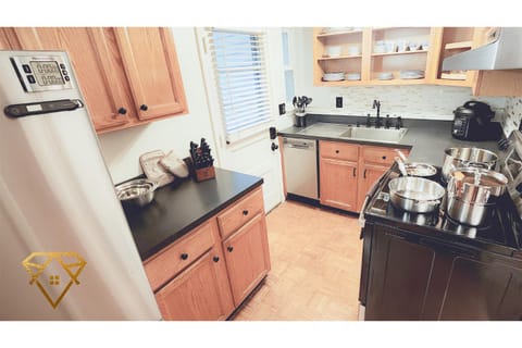 Kitchen or kitchenette, oven, stove, kitchen