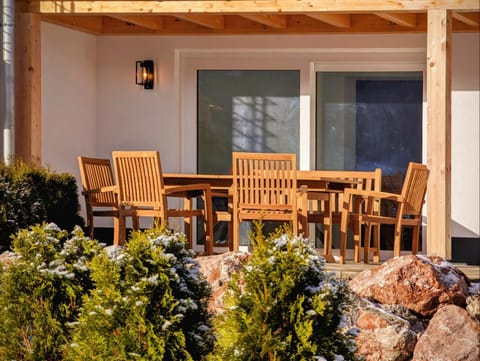 Balcony/Terrace, Dining area