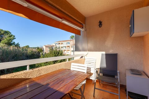 Studio Couple 2enfants 2 Velos Apartment in Sanary-sur-Mer