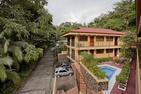 Tropical 2BR Full Condo with excellent location Apartment in Quepos