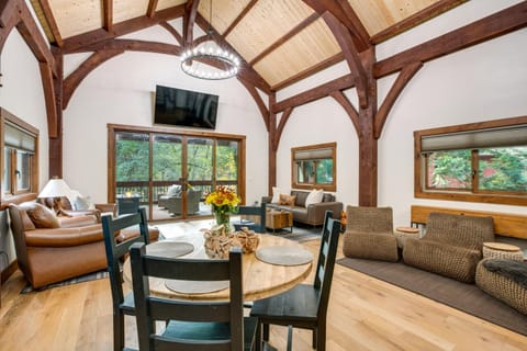 Bear Lodge, Waterfront Cabin Sutter Creek House in Calaveras County