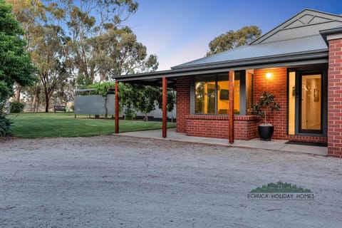 Palamcotta Lodge House in Echuca