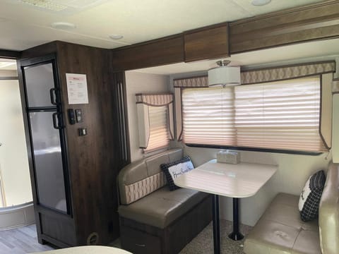 Cozy Caravan near Capitol FSU FAMU Campground/ 
RV Resort in Tallahassee