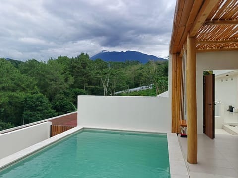 Villa Fortuna - PANDAWA #Puncak Bogor Villa in Cisarua