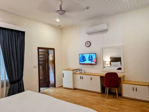 Awan guest house Bed and Breakfast in Karachi