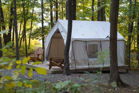 Heavens Landing at Moon Valley Campground Campground/ 
RV Resort in Vernon Township