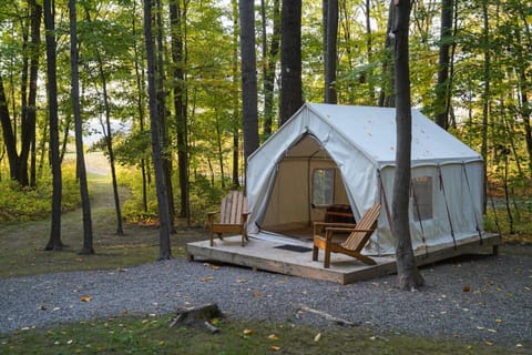 Heavens Landing at Moon Valley Campground Campground/ 
RV Resort in Vernon Township