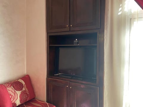 TV and multimedia, wardrobe