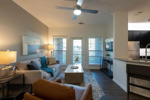 Landing at Bridge at Southpark Landing - 1 Bedroom in South Austin Apartment in Austin