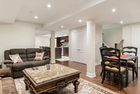 Private Cozy Suite Near Parks and Trails Apartment in Brampton