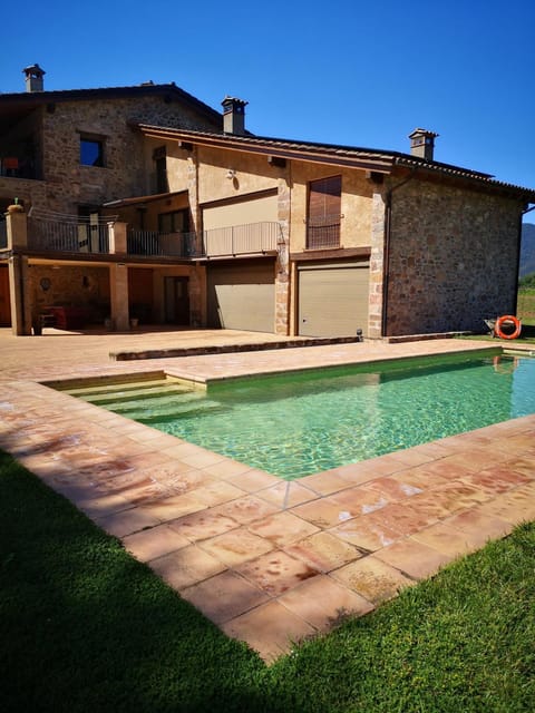 Property building, Pool view