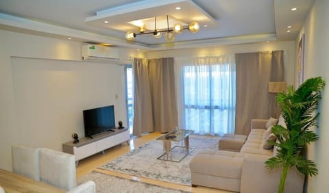 Comfort2 2BEDROOM LUXURY APARTMENT in REHAB 2 Apartment in New Cairo City