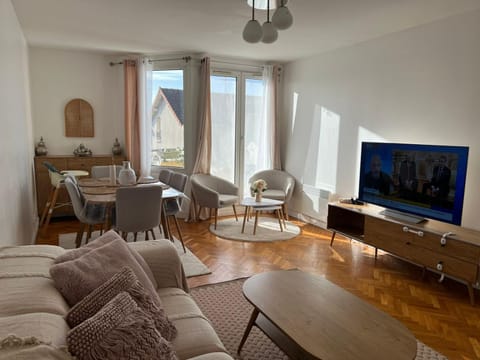 Cosy Flat - Villiers City Center - RER A & E - between Paris & Disney Apartment in Noisy-le-Grand