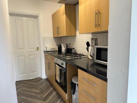 Beautiful Bungalow awaits your short term stay Apartment in Manchester