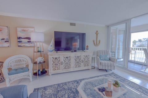 Shoreline Towers #3022 Apartment in Destin