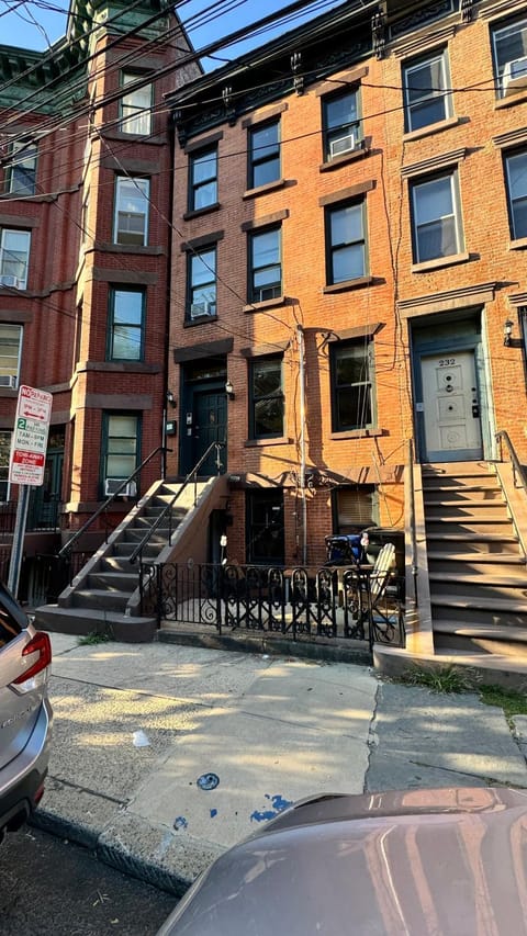 Property building, Street view, Parking