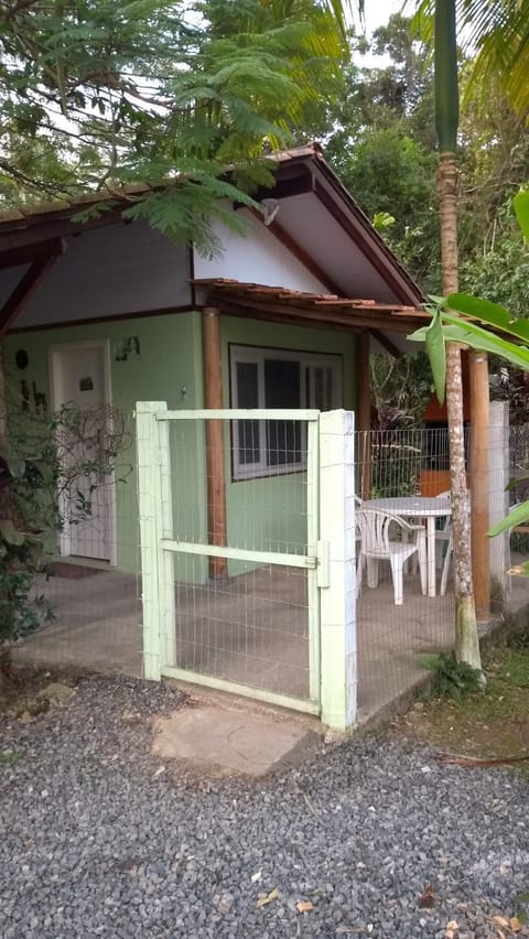 Chales La Basquetera Chalet in São Francisco do Sul