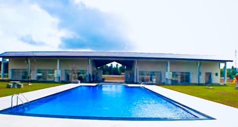 Grand Airport Transit Villa in Negombo