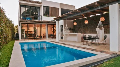 Property building, Pool view, Swimming pool