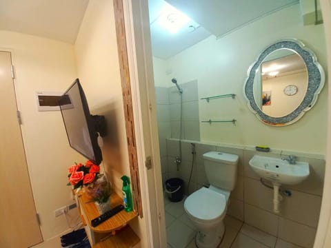 Urban Shang Apartment in Pasig